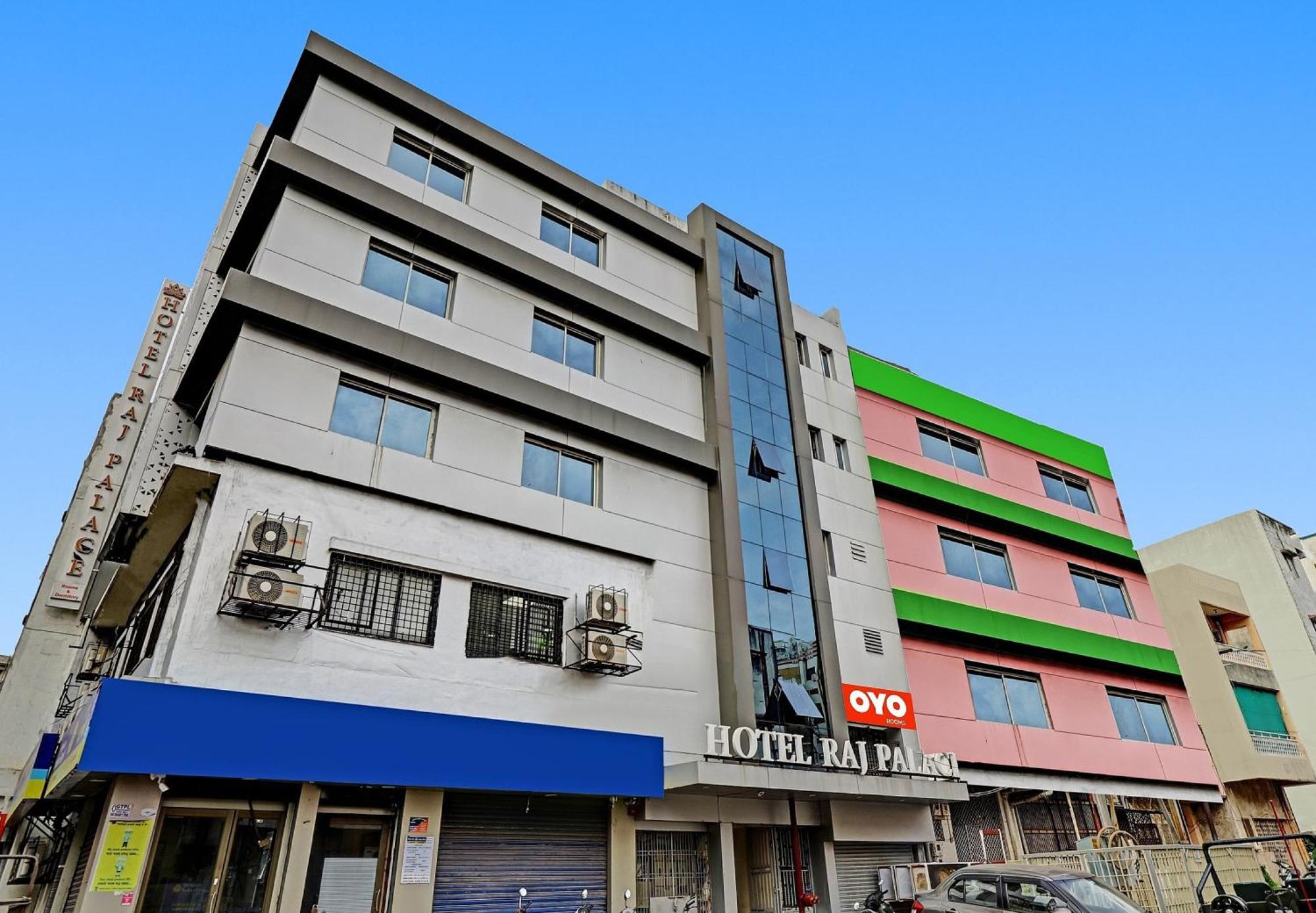 Collection O Hotel Raj Palace Vadodara Exterior photo