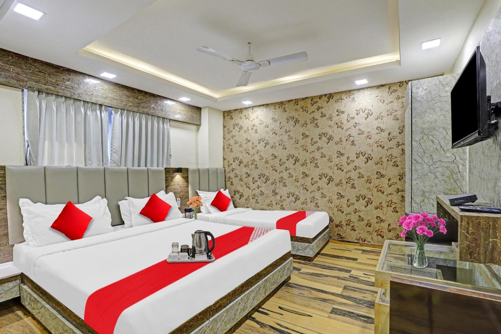 Collection O Hotel Raj Palace Vadodara Exterior photo